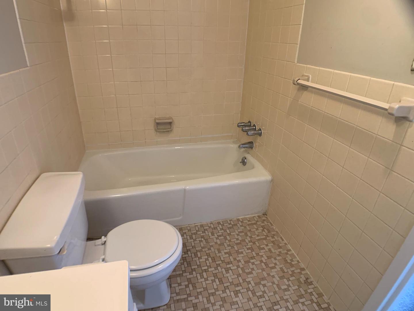 1111 University Blvd W #919-a Property Photo 18