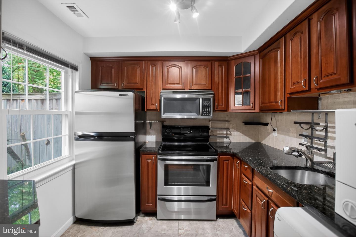 856 Azalea Dr #20-856 Property Photo 16