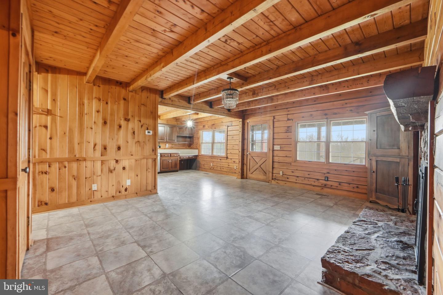 21142 Westerly Rd Property Photo 10
