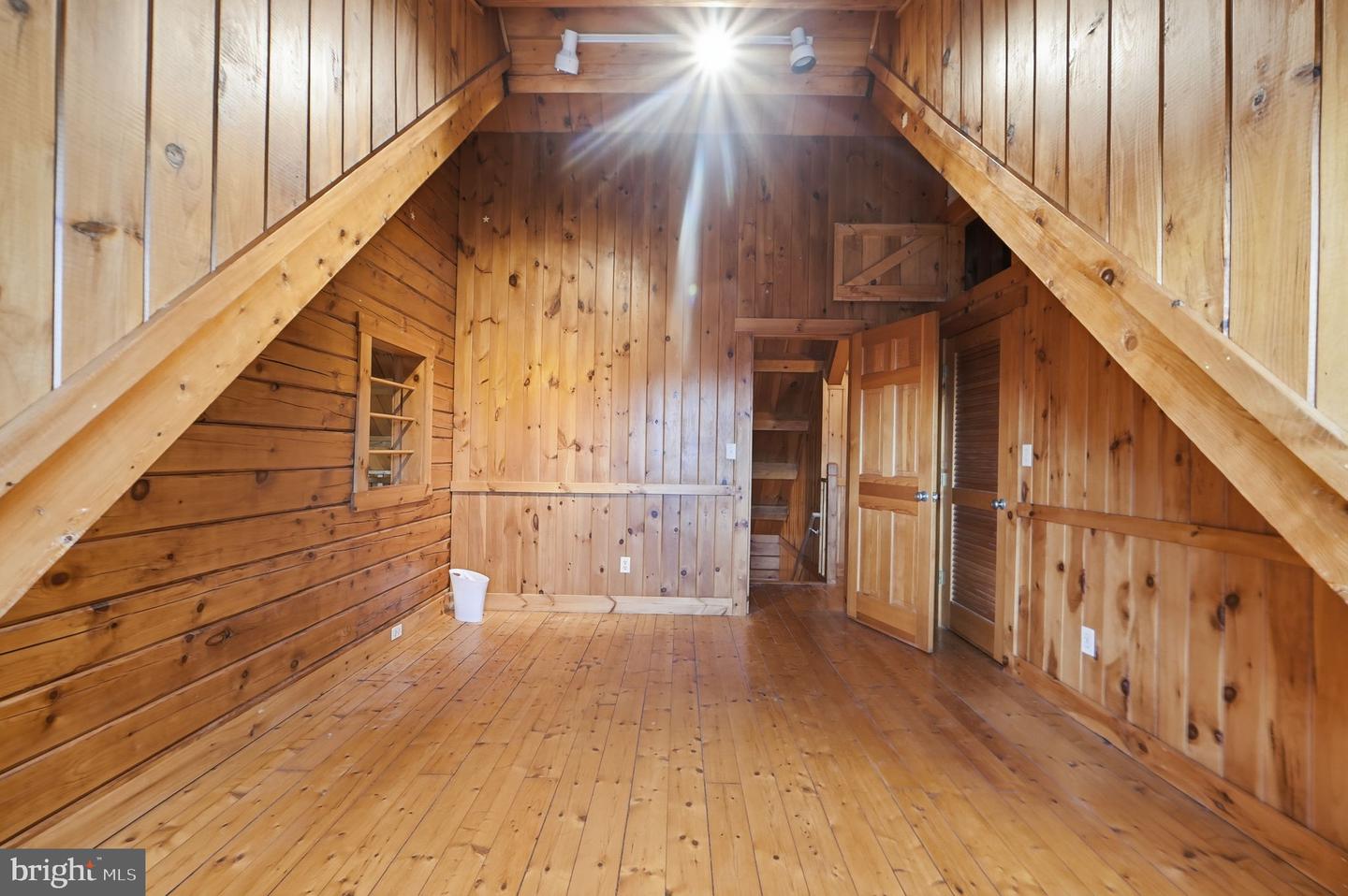 21142 Westerly Rd Property Photo 28