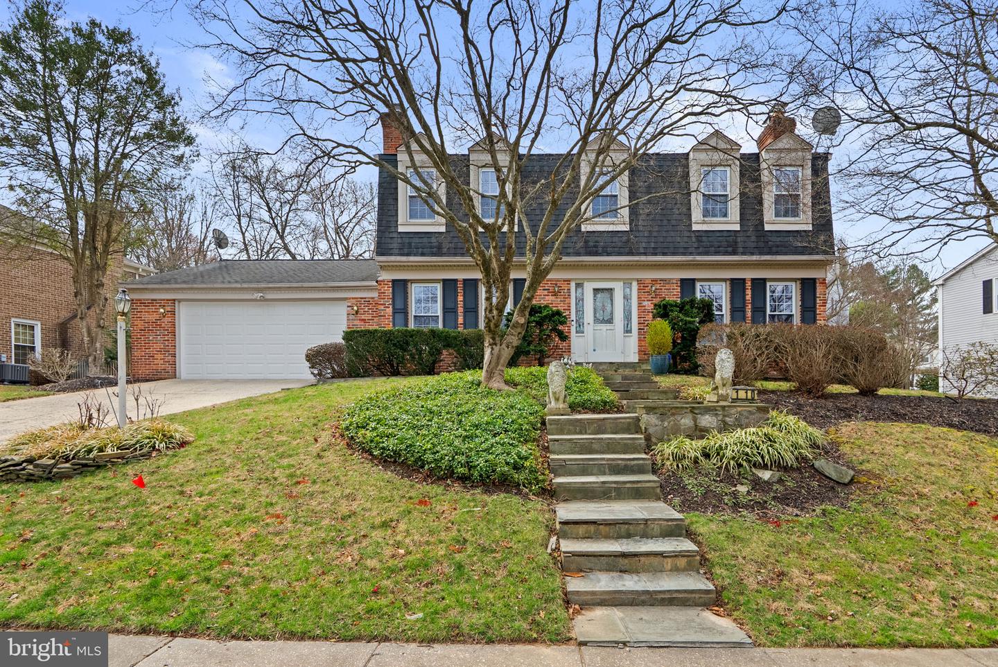 1910 SUNRISE DR