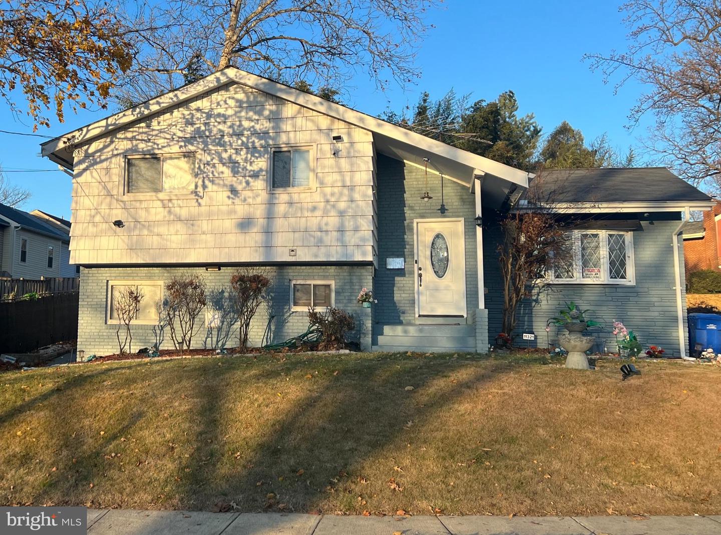 11321 College View Dr Property Photo 4