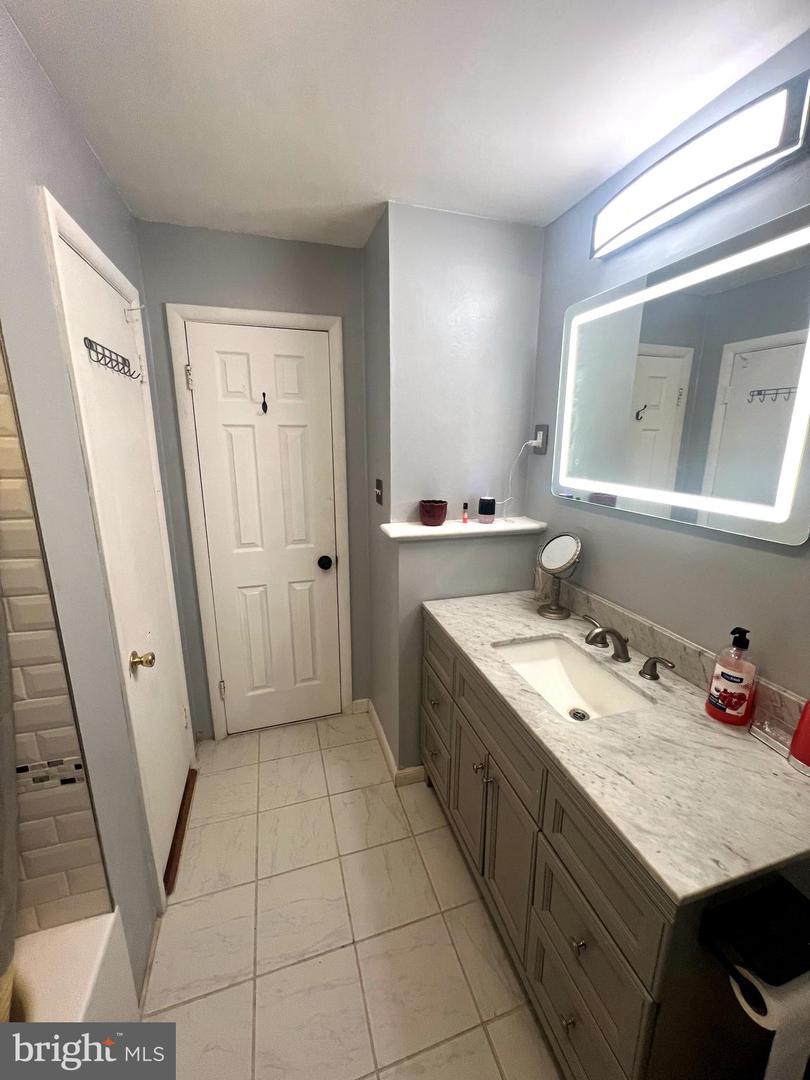 11321 College View Dr Property Photo 15