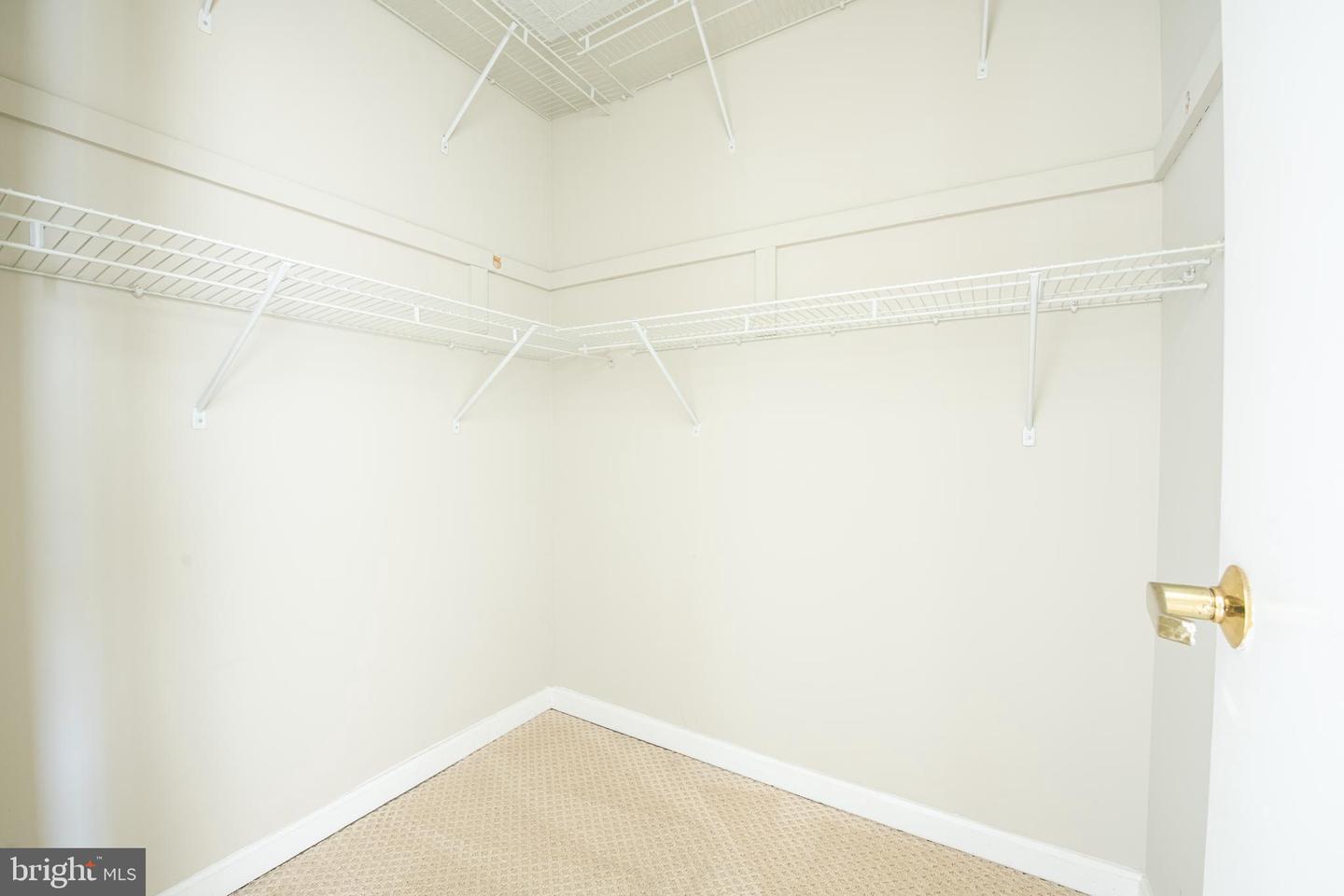 24 Courthouse Sq #212 Property Photo 27