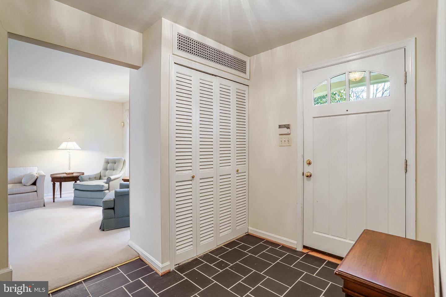 15101 Carrolton Rd Property Photo 5