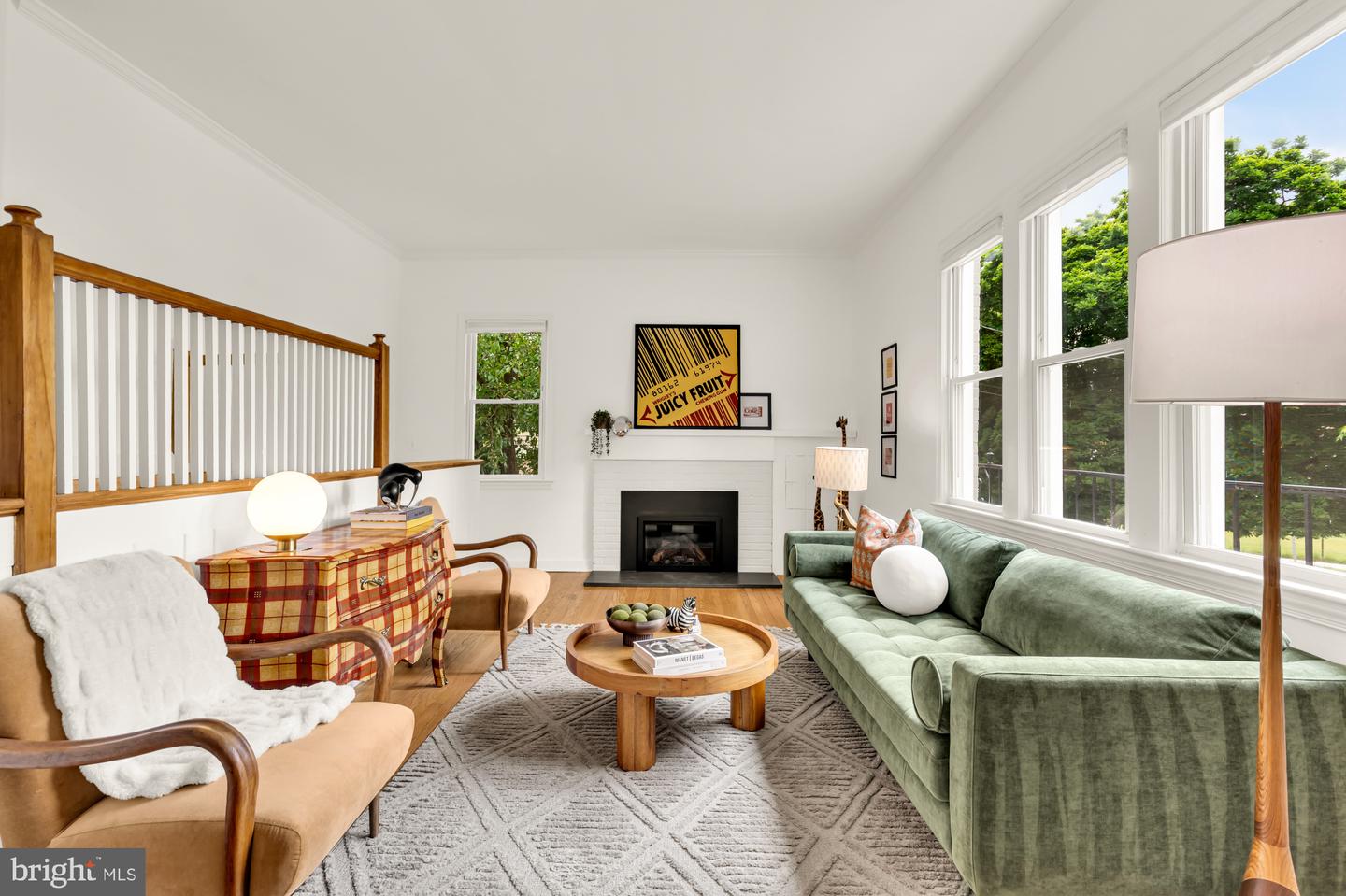 2030 Luzerne Ave Property Photo 3