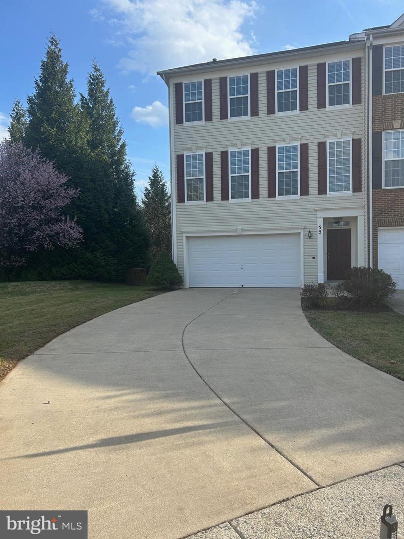 55 INKBERRY CIR Property Photo 1