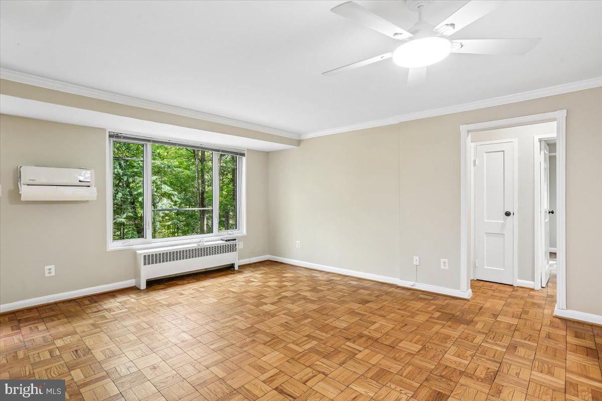 10407 Montrose Ave #m-2 Property Photo 2