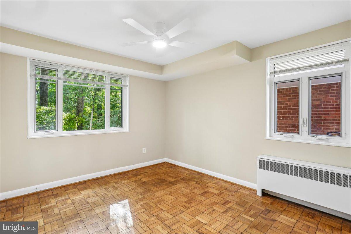 10407 Montrose Ave #m-2 Property Photo 14