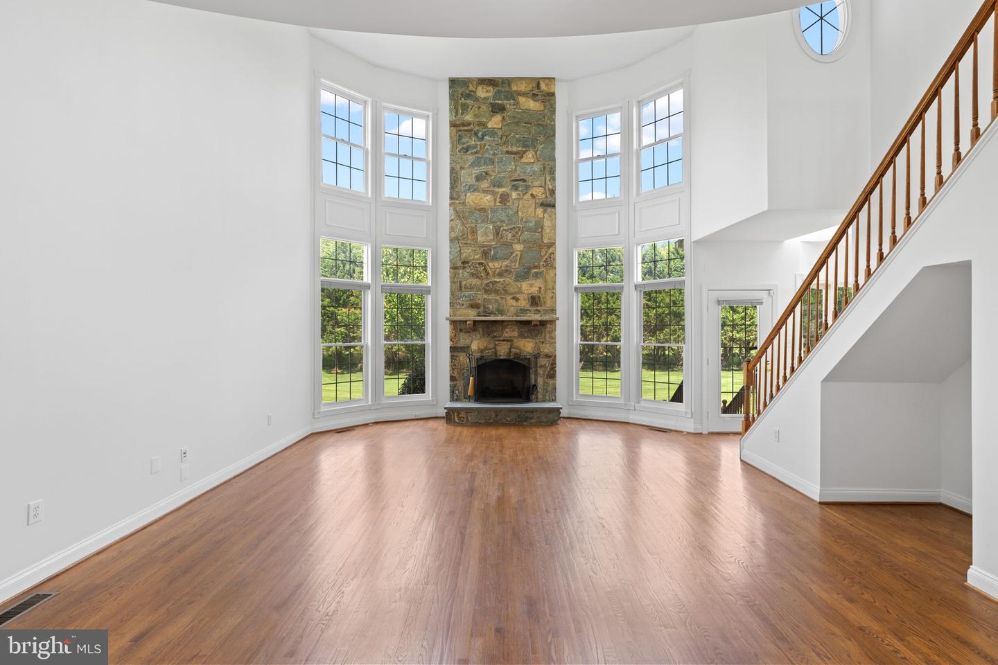 16809 Harbour Town Property Photo 13