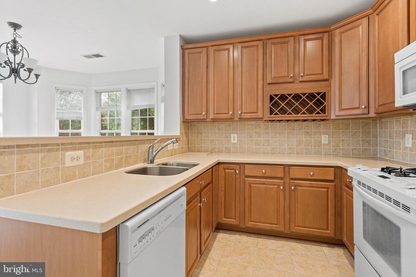 1002 Elmcroft Blvd #203 Property Photo 2