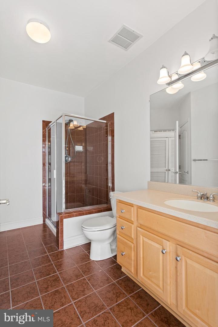 1002 Elmcroft Blvd #203 Property Photo 10