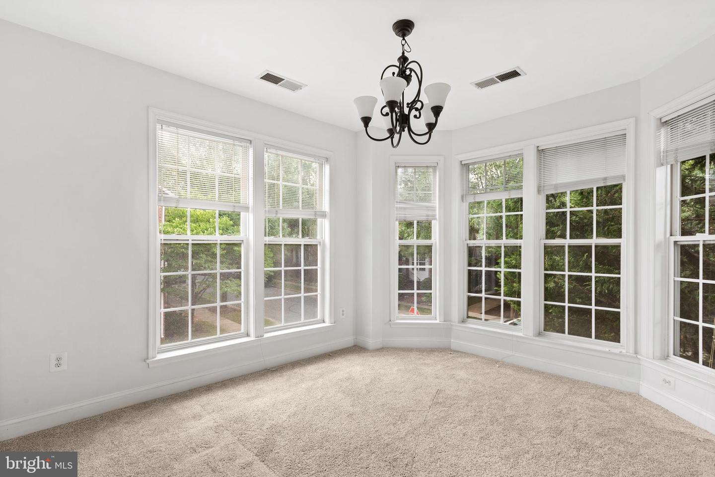 1002 Elmcroft Blvd #203 Property Photo 17