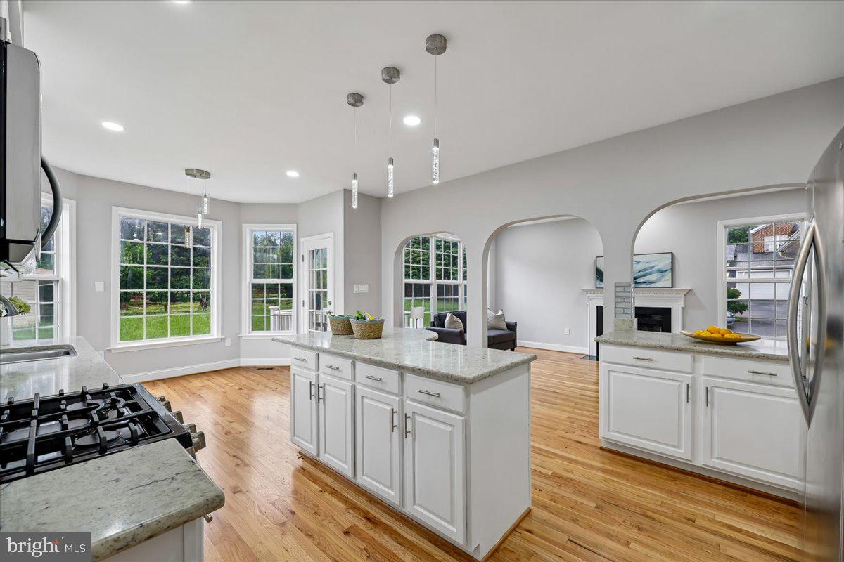 21712 Slidell Rd Property Photo 11