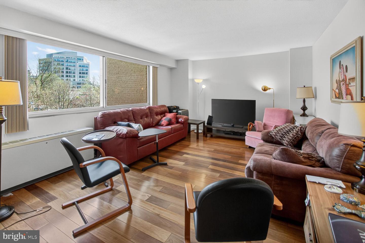 4515 Willard Ave #702s Property Photo 6