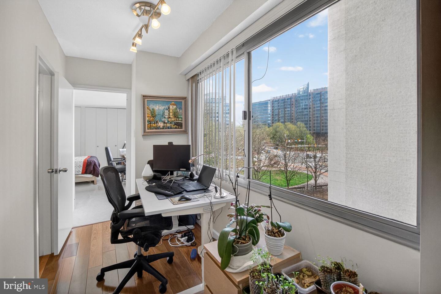4515 Willard Ave #702s Property Photo 7
