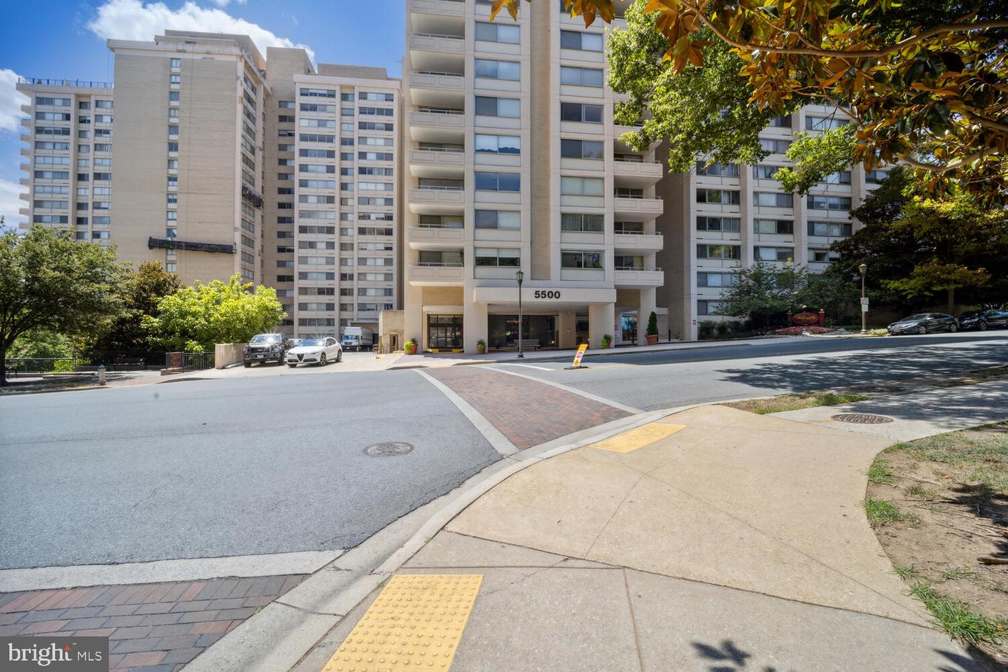 4515 Willard Ave #702s Property Photo 55