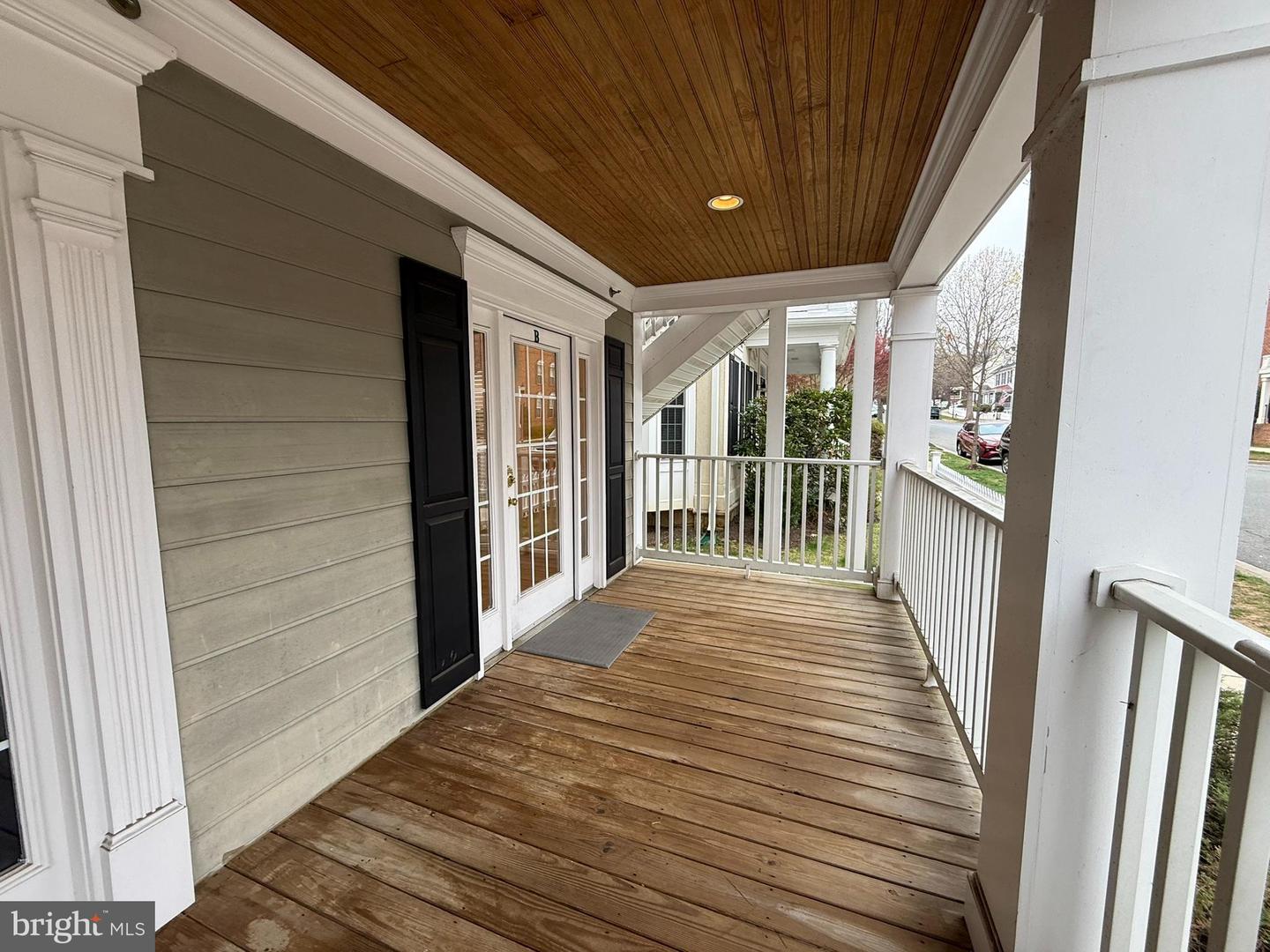 817 Linslade St #b Property Photo 6
