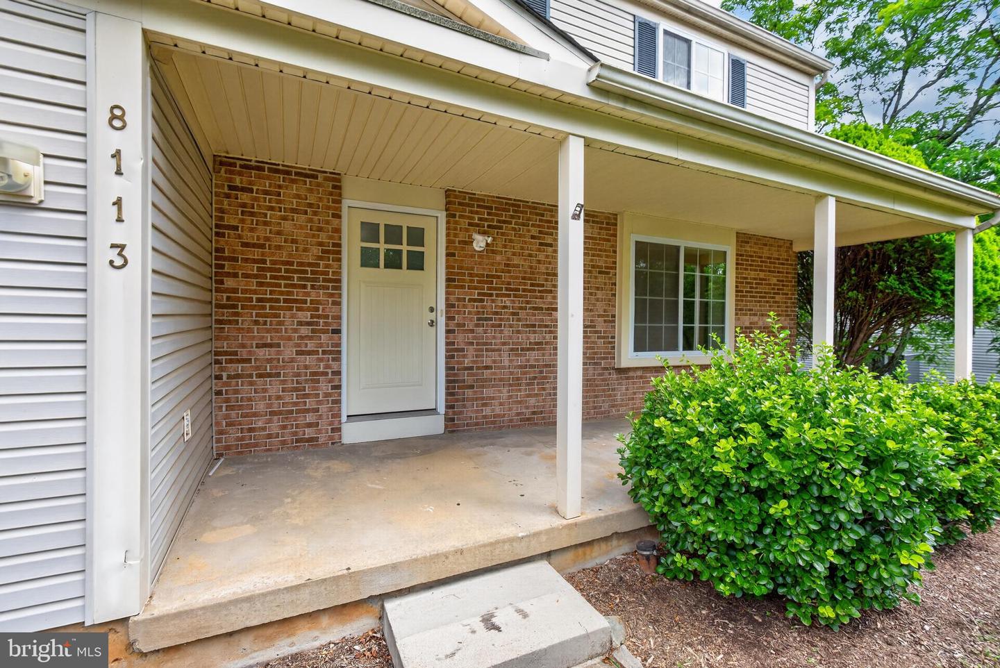 8113 Brucar Ct Property Photo 3
