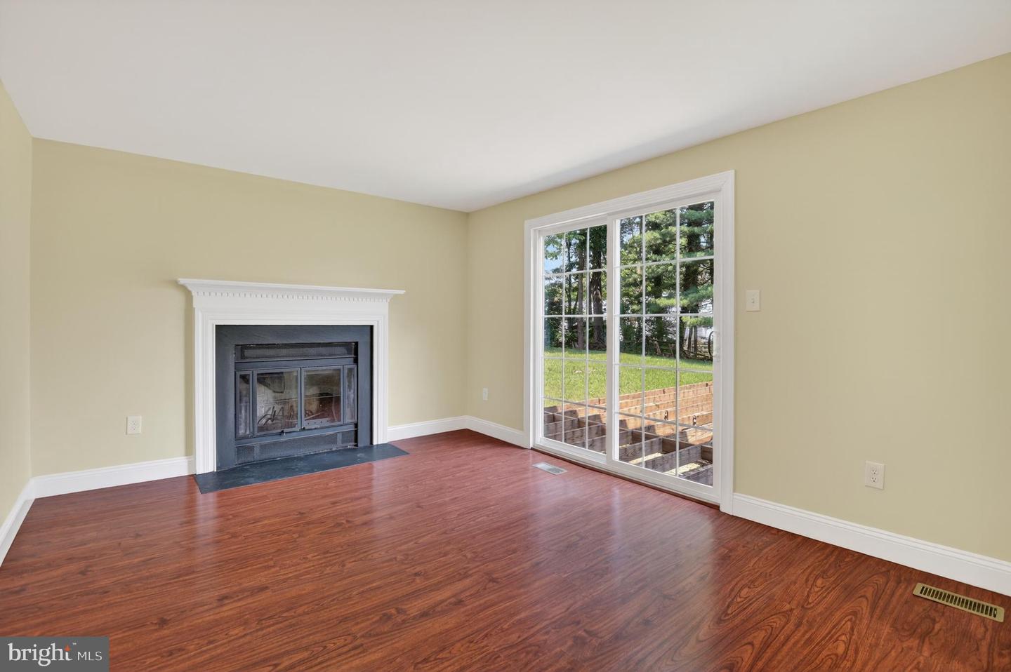 8113 Brucar Ct Property Photo 12