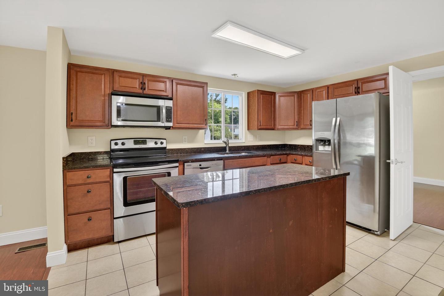 8113 Brucar Ct Property Photo 16