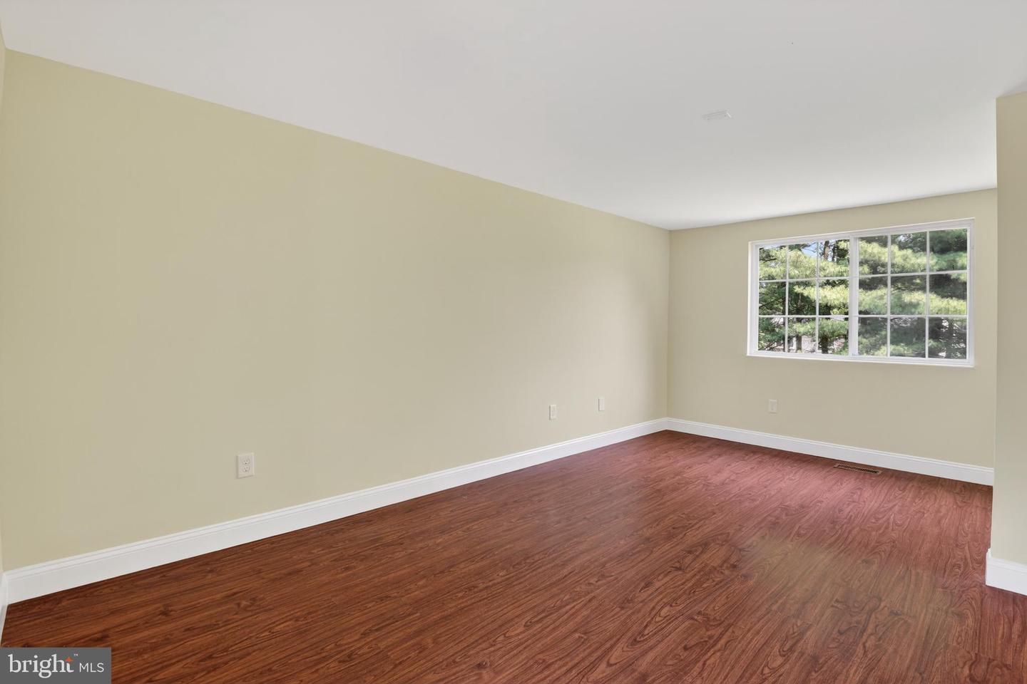 8113 Brucar Ct Property Photo 26