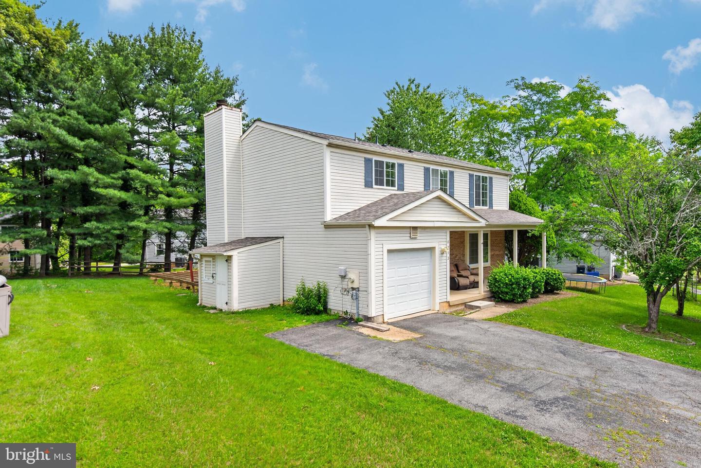 8113 Brucar Ct Property Photo 45