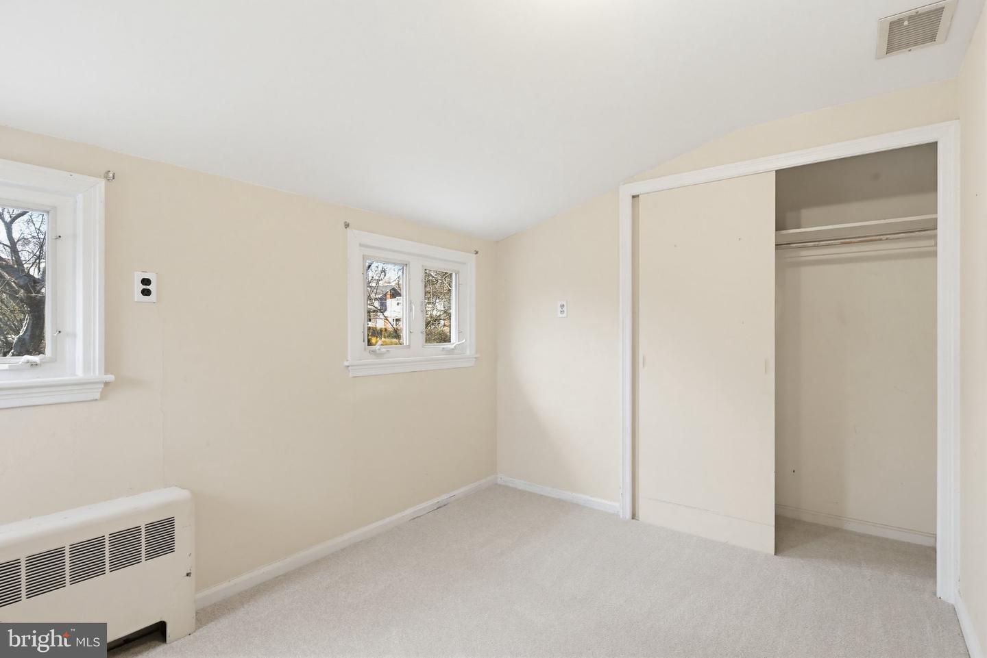10202 Gardiner Ave Property Photo 22