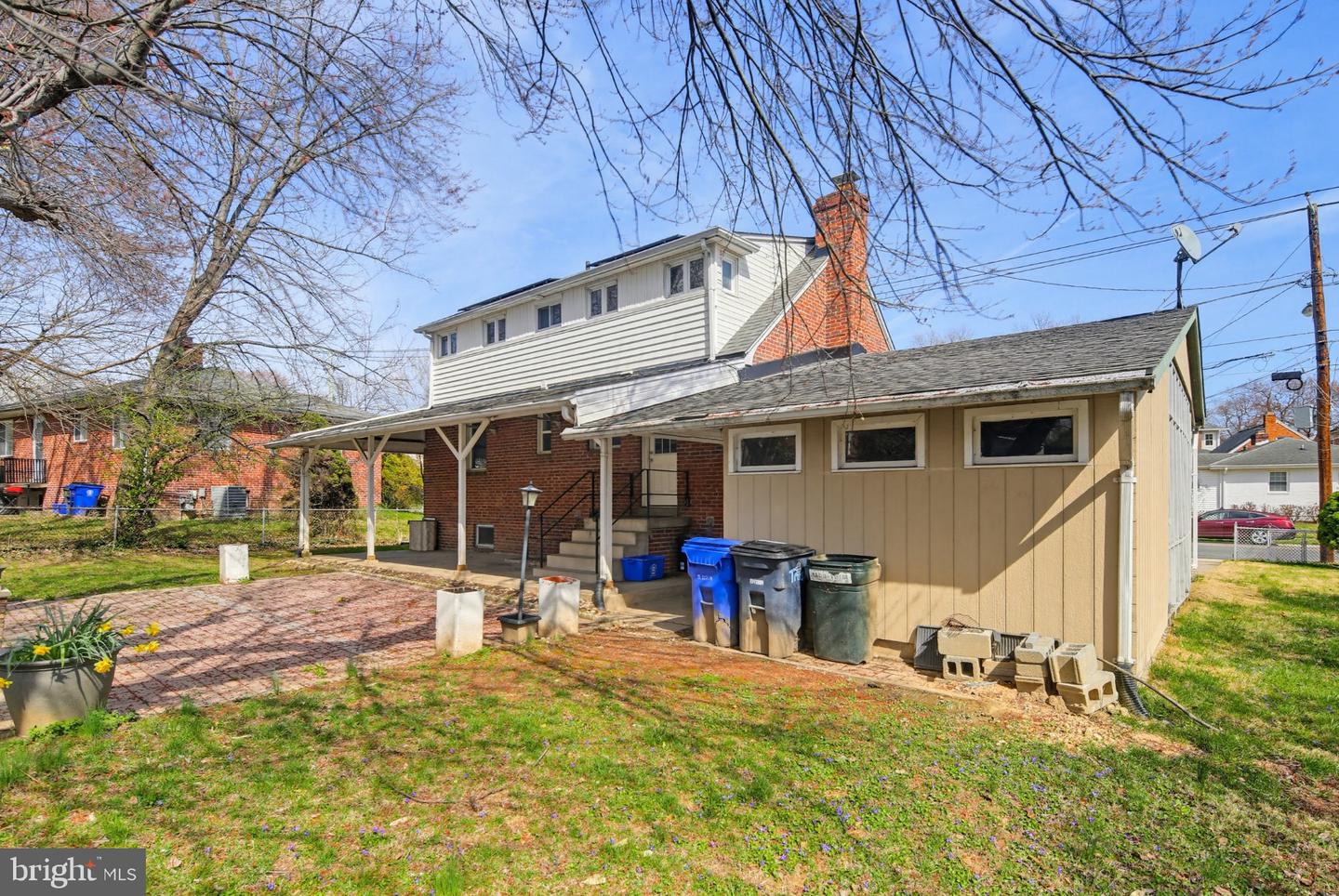 10202 Gardiner Ave Property Photo 36