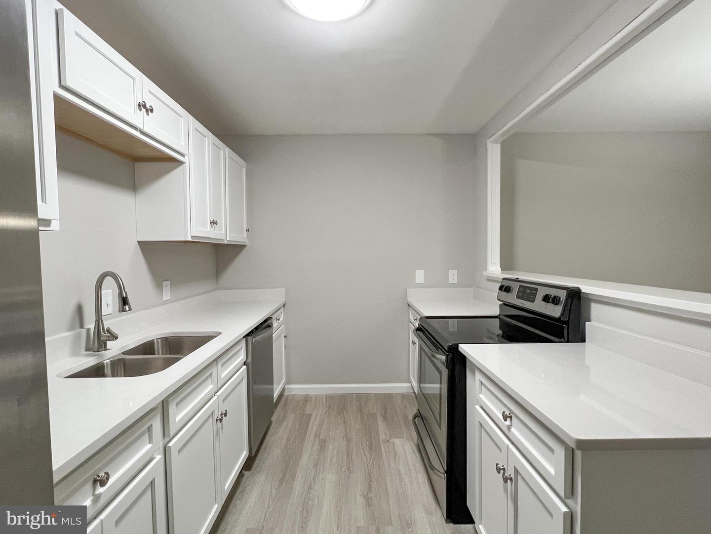 15015 Haslemere Ct Property Photo 16