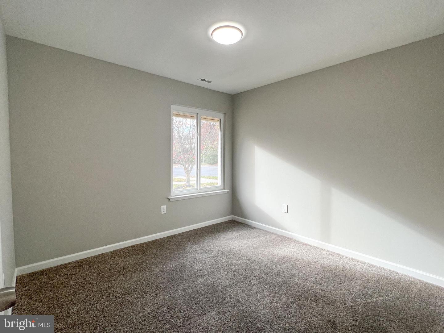 15015 Haslemere Ct Property Photo 25