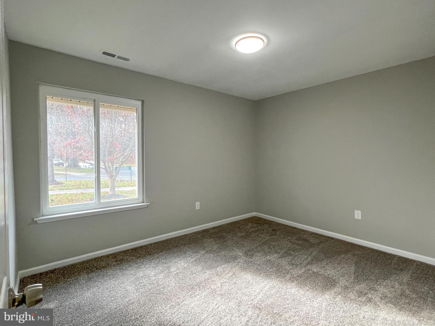 15015 Haslemere Ct Property Photo 27