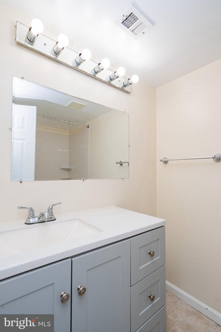 3960 Bel Pre Rd #1 Property Photo 16