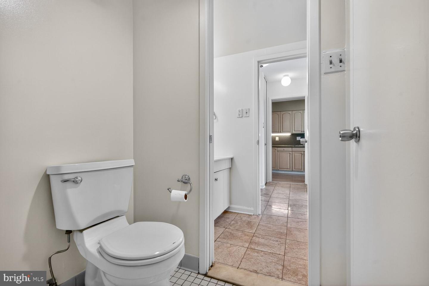 4515 Willard Ave #708s Property Photo 14