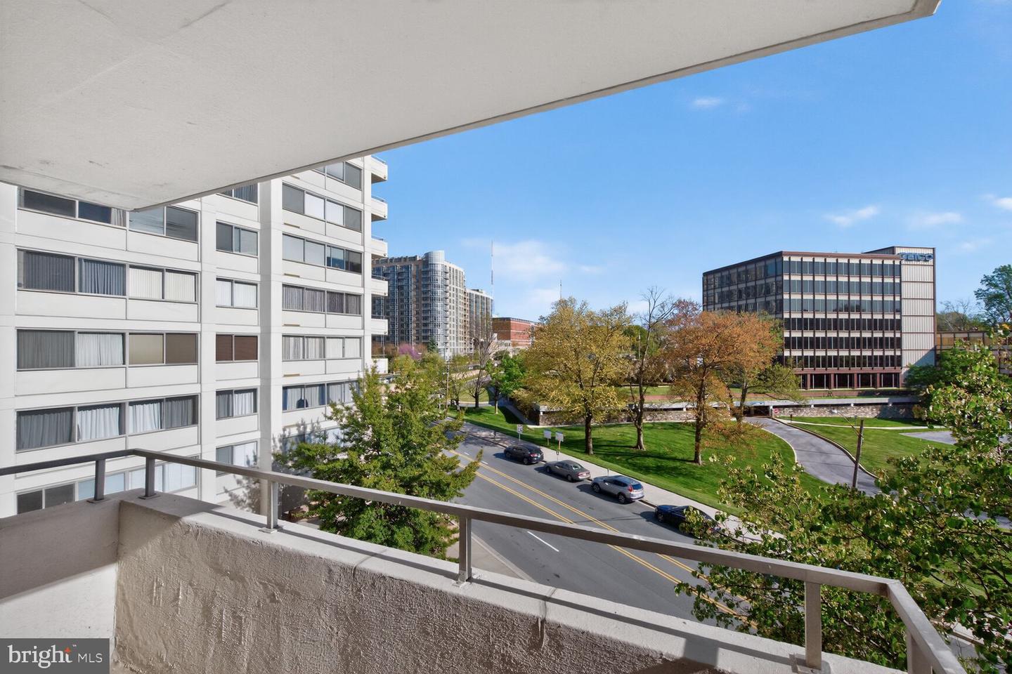 4515 Willard Ave #708s Property Photo 19
