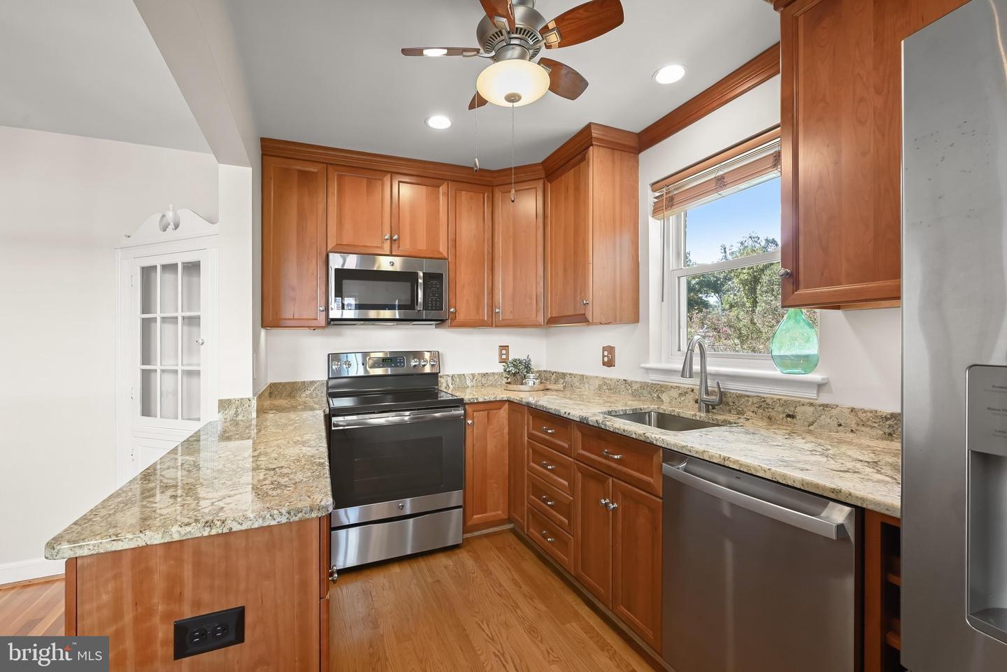 102 Whitmoor Ter Property Photo 10