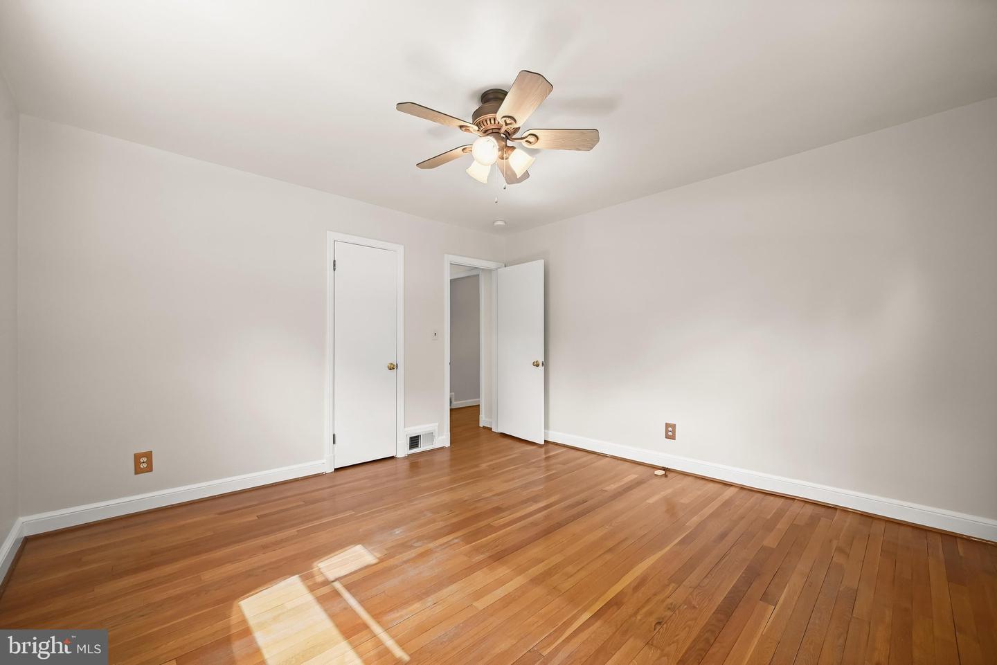 102 Whitmoor Ter Property Photo 14