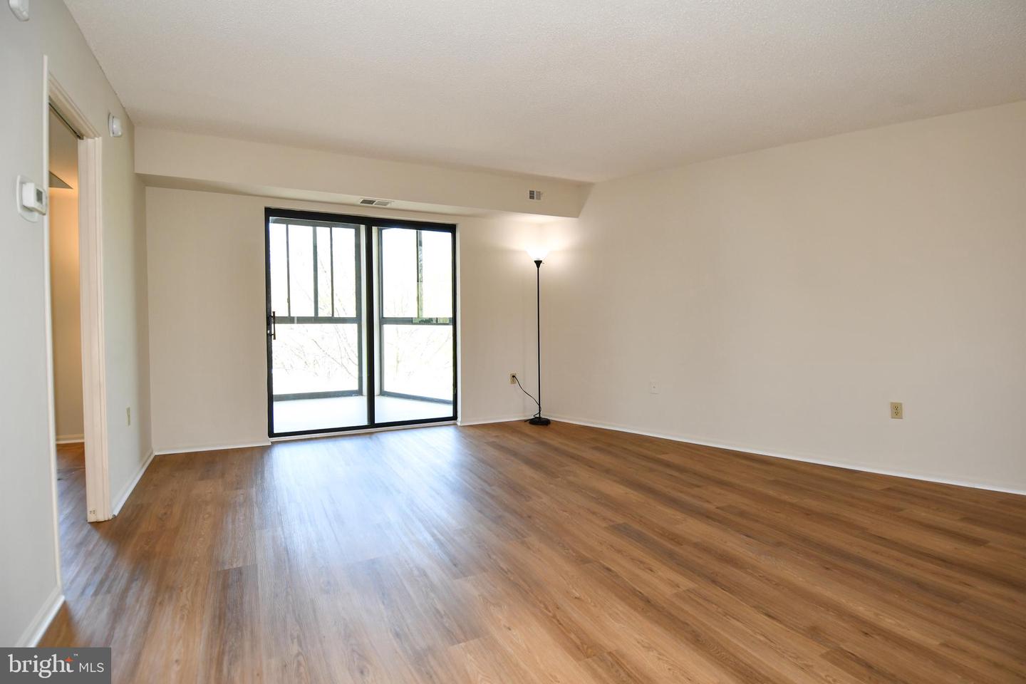 15101 Interlachen Dr #1-526 Property Photo 14