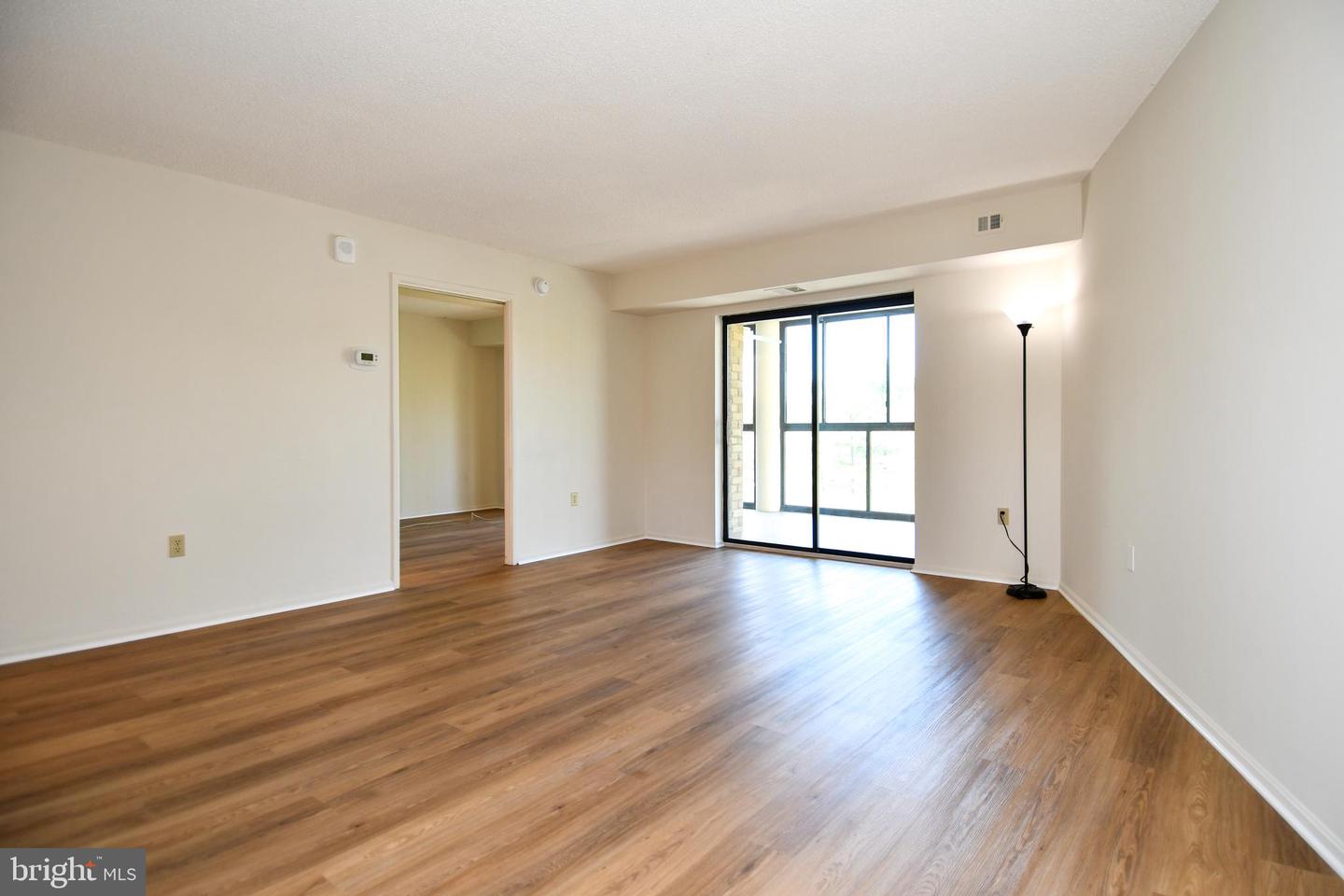 15101 Interlachen Dr #1-526 Property Photo 15