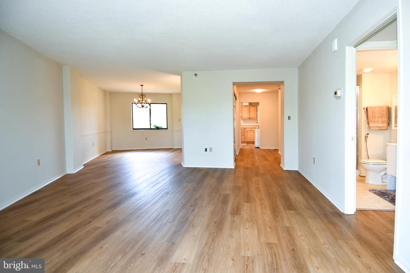 15101 Interlachen Dr #1-526 Property Photo 20