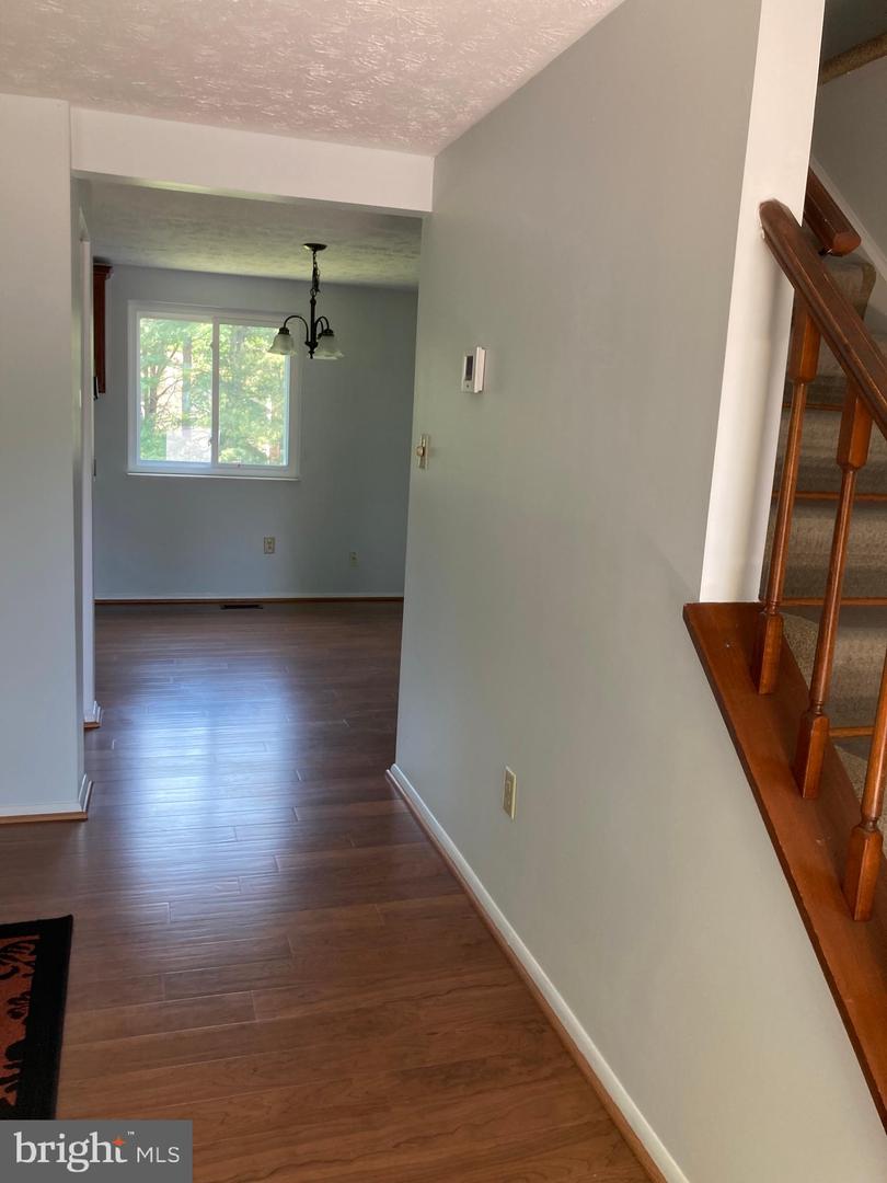 11145 Captains Walk Ct Property Photo 4