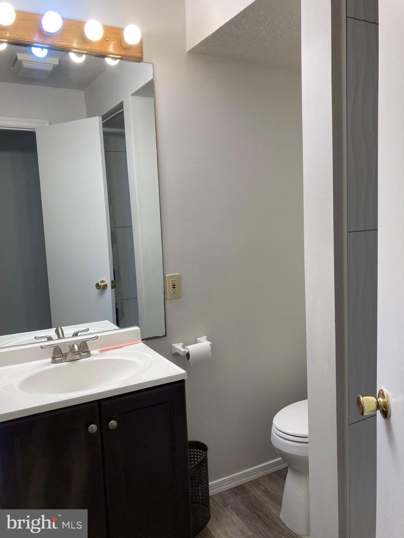 11145 Captains Walk Ct Property Photo 18
