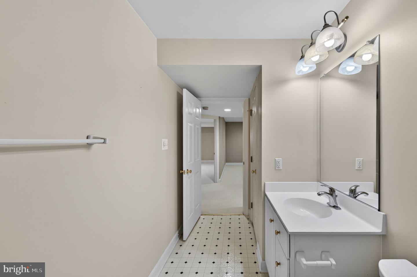 2112 Bordly Dr Property Photo 74