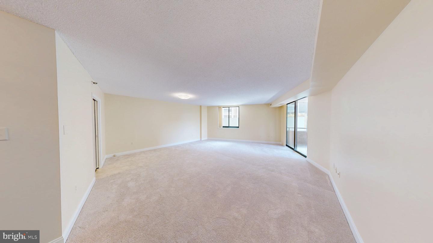 4550 N Park Ave #203 Property Photo 4