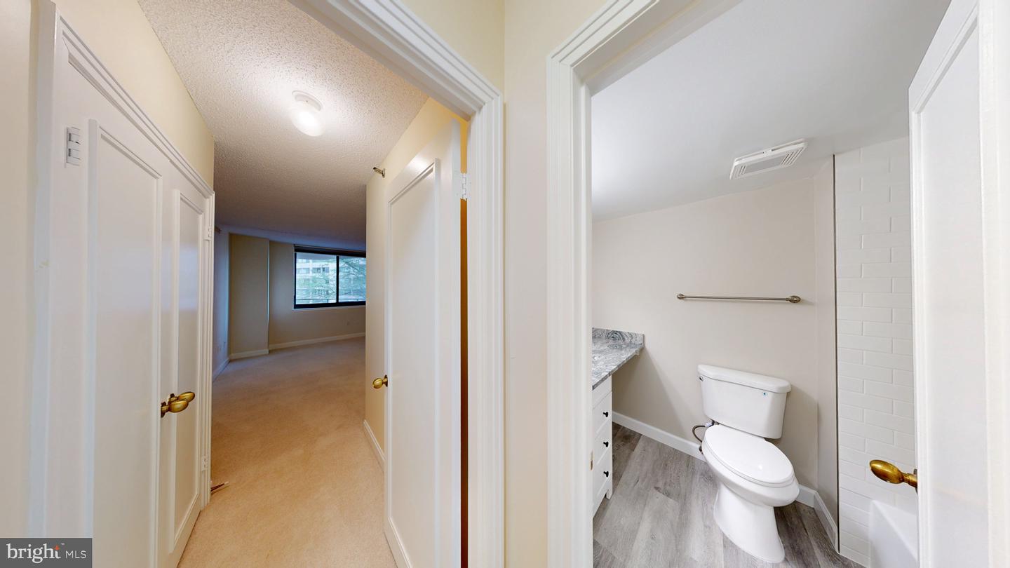 4550 N Park Ave #203 Property Photo 12