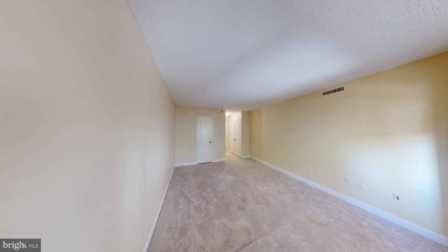 4550 N Park Ave #203 Property Photo 15