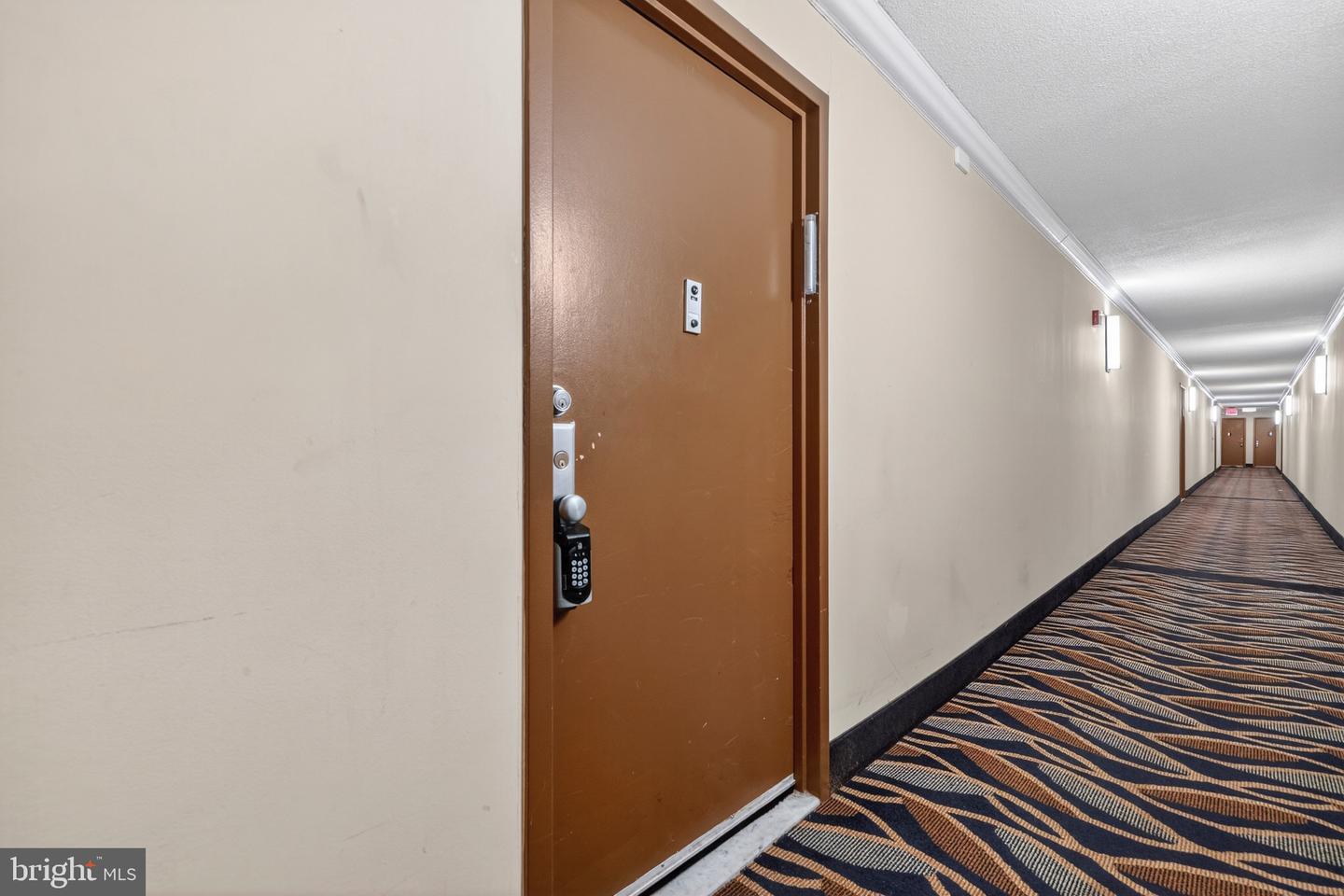 1121 University Blvd W #912-b Property Photo 3