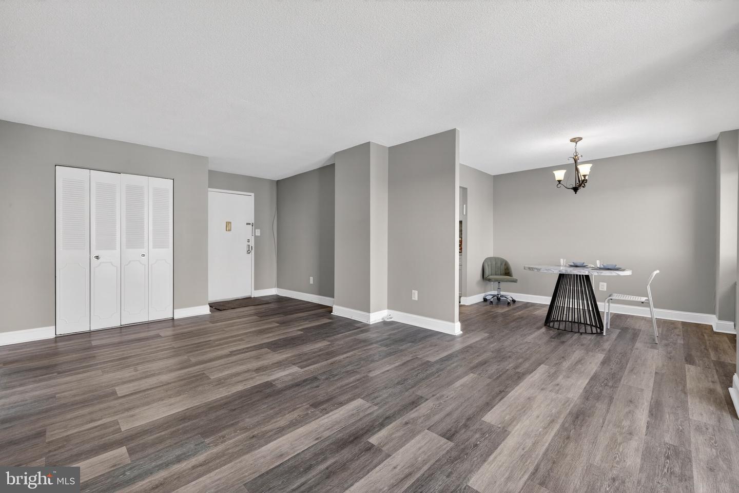 1121 University Blvd W #912-b Property Photo 13