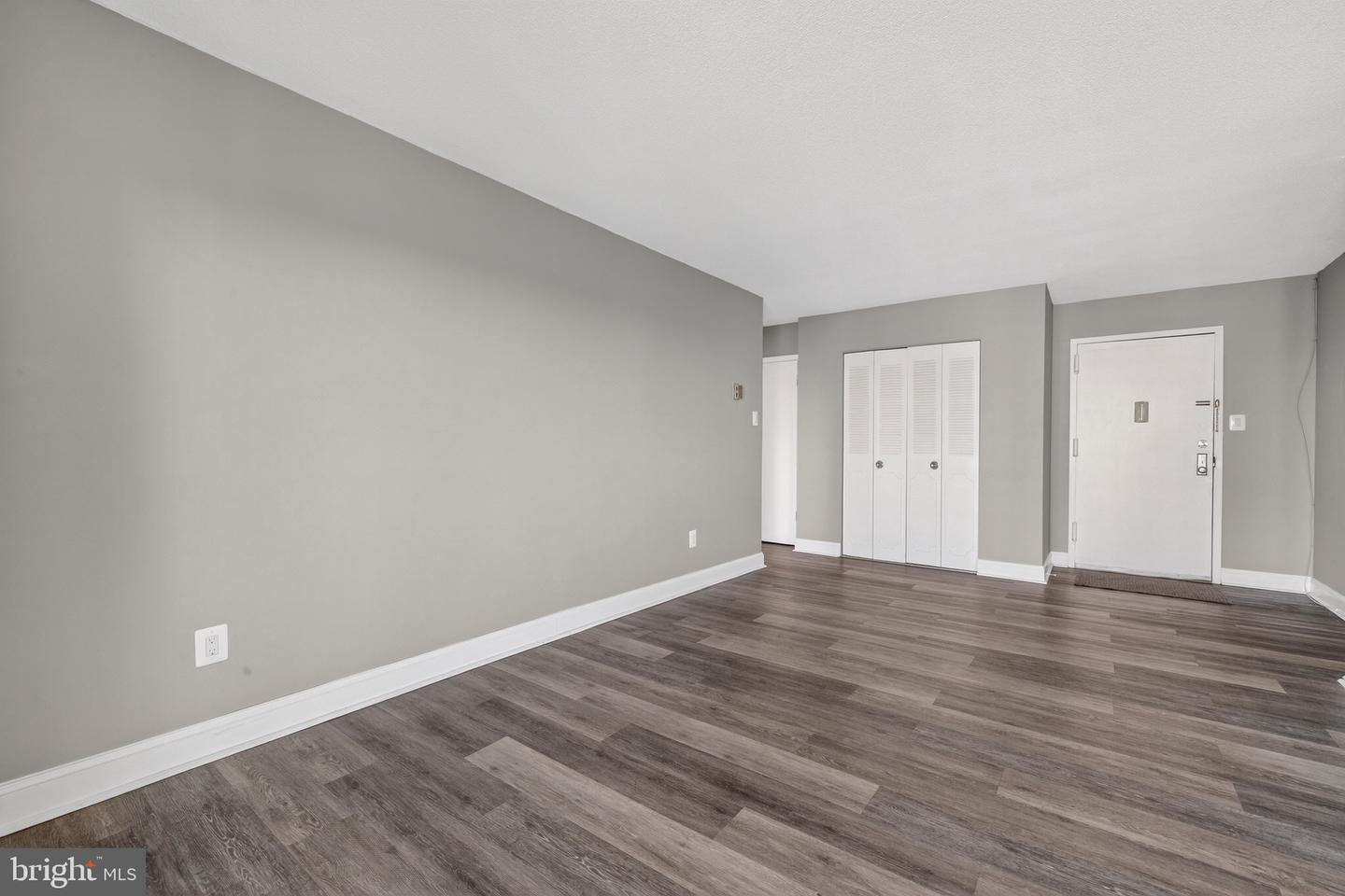 1121 University Blvd W #912-b Property Photo 17