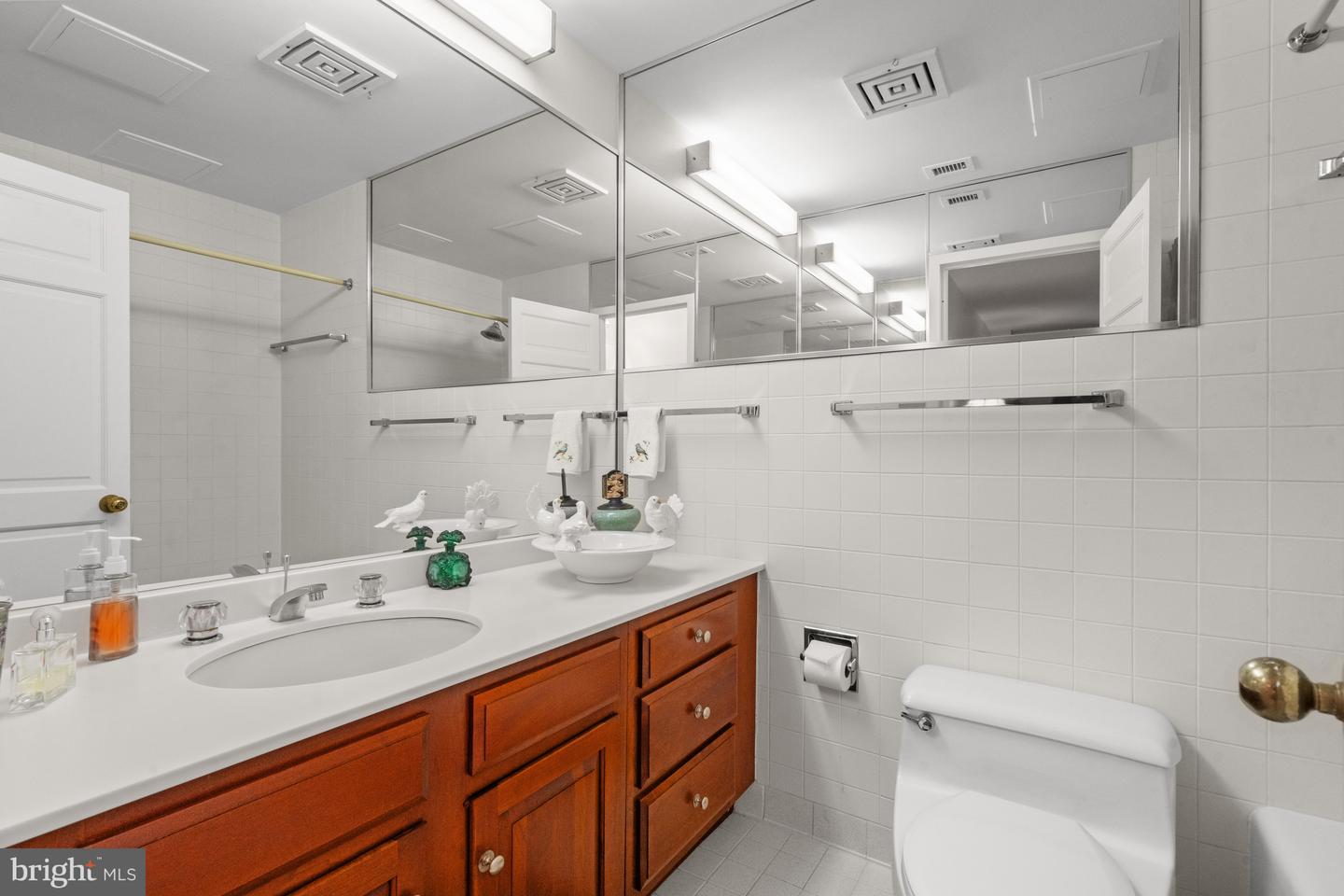 8101 Connecticut Ave #c-708 Property Photo 18